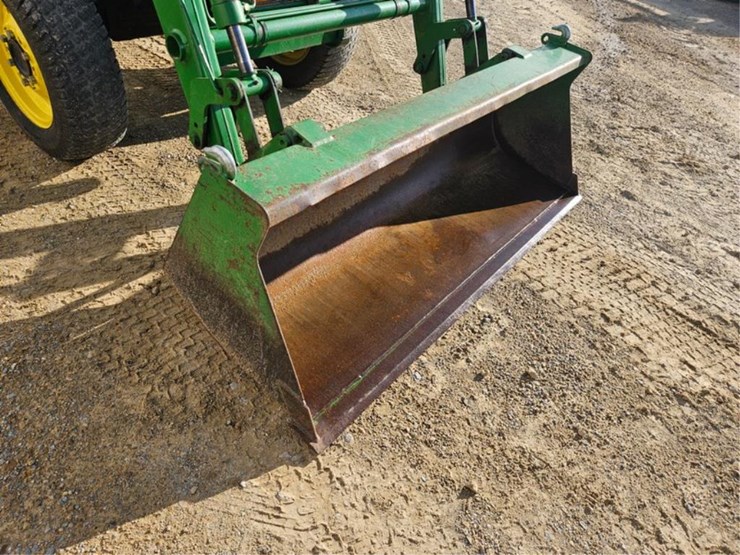 2000-john-deere-4400-image-13
