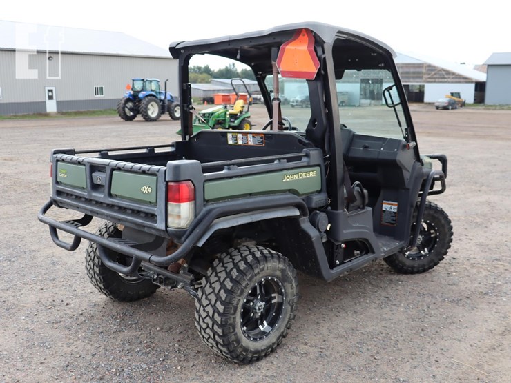 2019-john-deere-gator-xuv-835m-image-9