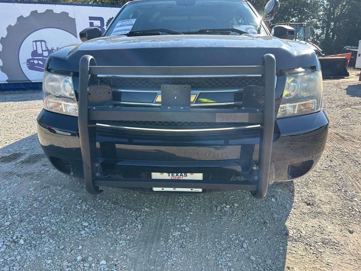 2014-chevrolet-tahoe-image-26