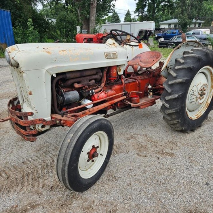 2017 FORD TRACTOR