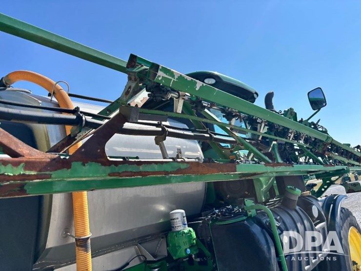 2017-john-deere-r4038-image-115