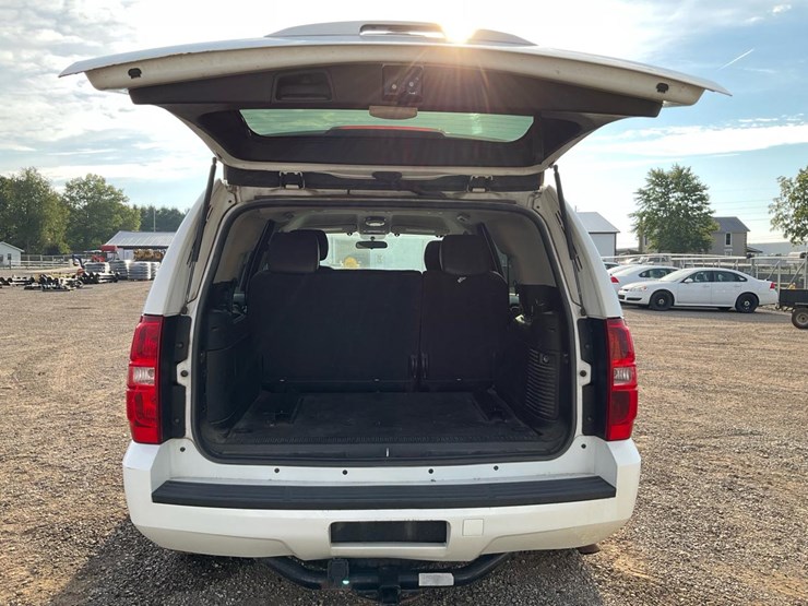 2013-chevrolet-tahoe-image-69