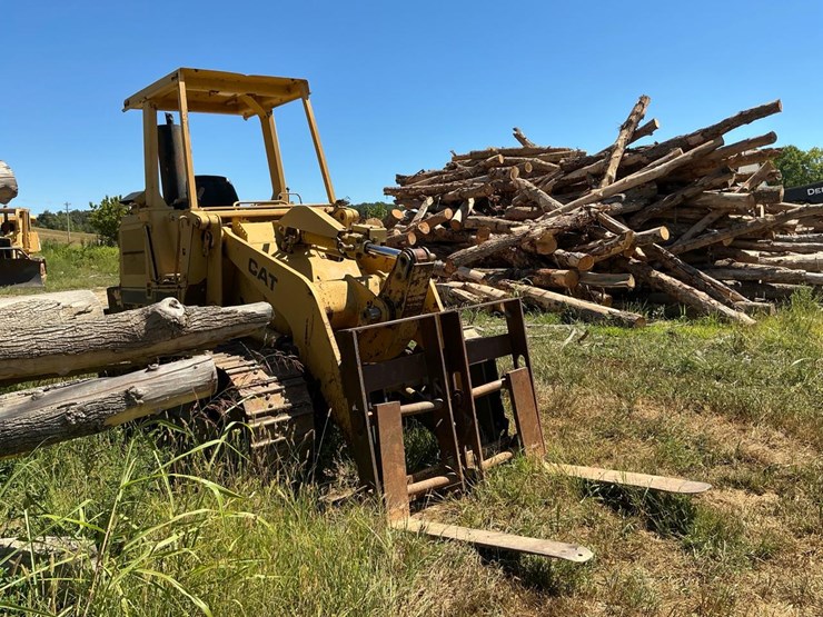 caterpillar-943-image-6