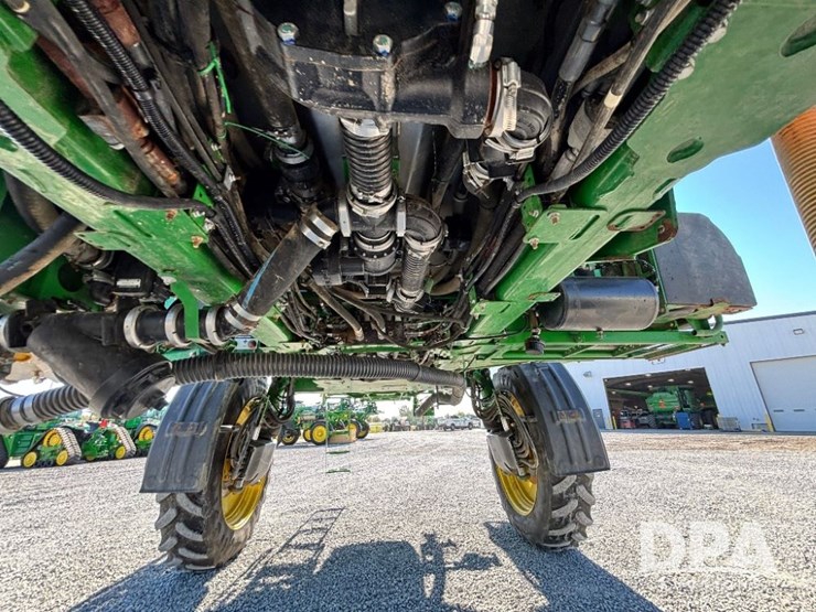 2014-john-deere-r4038-image-69