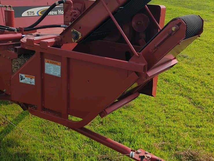 new-holland-575-image-4