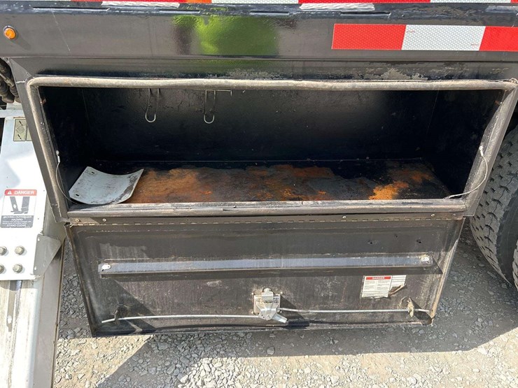 2017-ford-f750-image-19