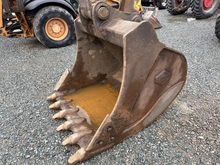 komatsu-pc270-lc-image-11