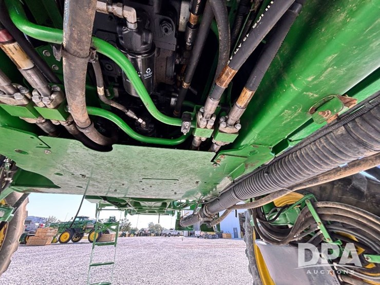 2017-john-deere-r4038-image-74
