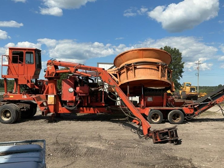 john-deere-12-image-2