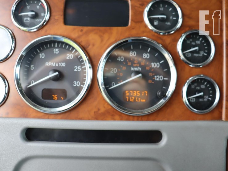 2006-peterbilt-379-image-20