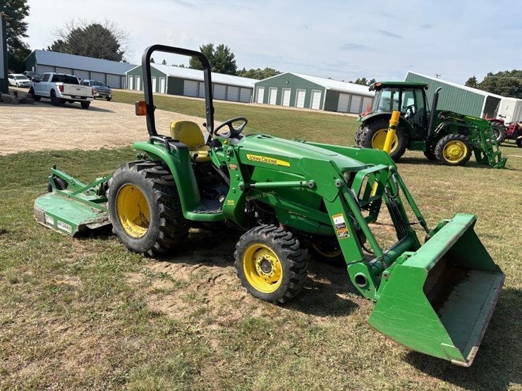 john-deere-3038e-image-3
