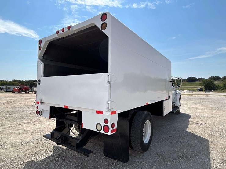 2007-ford-f750-image-3