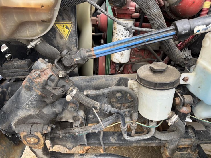 2017-international-durastar-4300-image-56