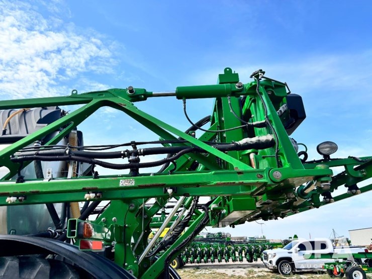 2019-john-deere-r4045-image-100