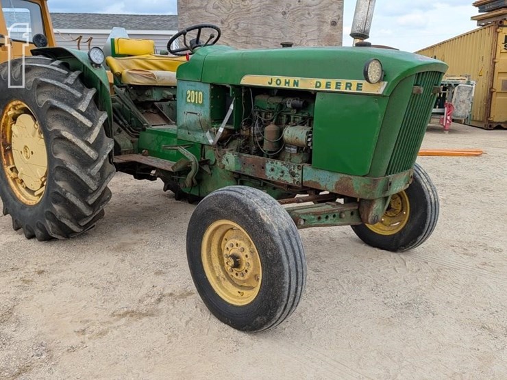 john-deere-2010-image-1