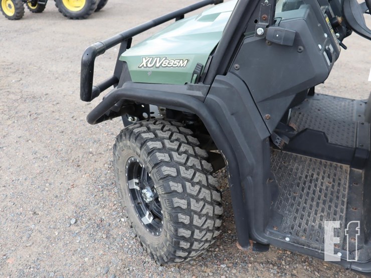 2019-john-deere-gator-xuv-835m-image-16