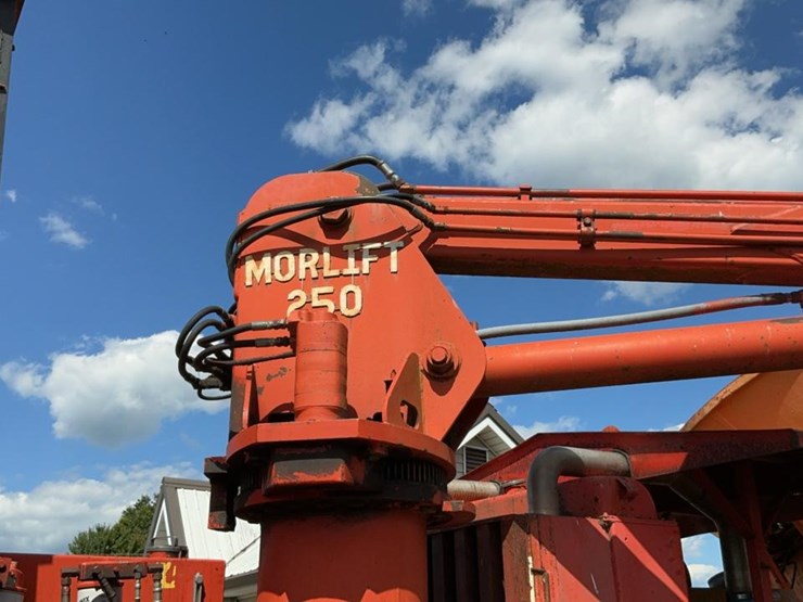 john-deere-12-image-28