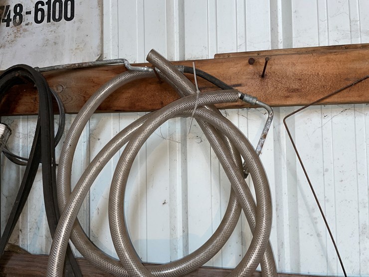 #7190-•-contents-hanging-on-wall-image-6