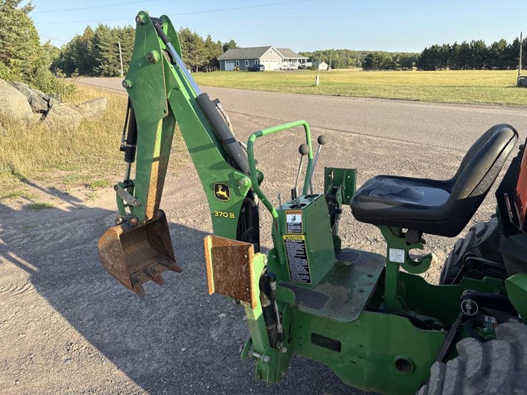john-deere-3032e-image-22