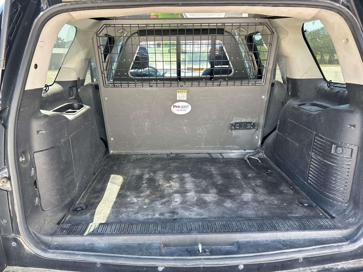 2014-chevrolet-tahoe-image-22