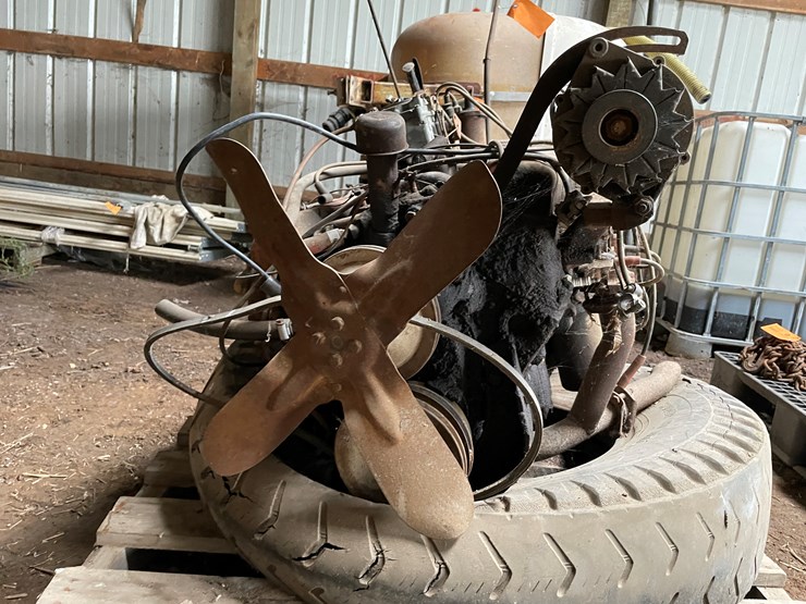 #7165-•-engine-and-transmission-image-16