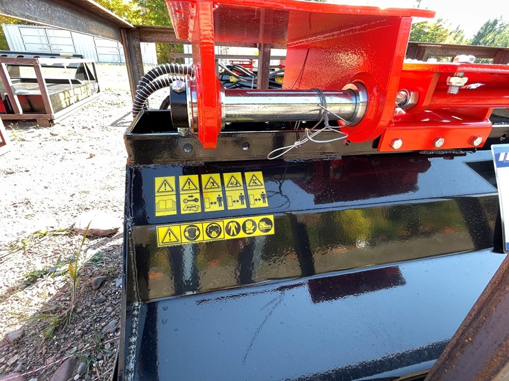 caterpillar-307-image-9