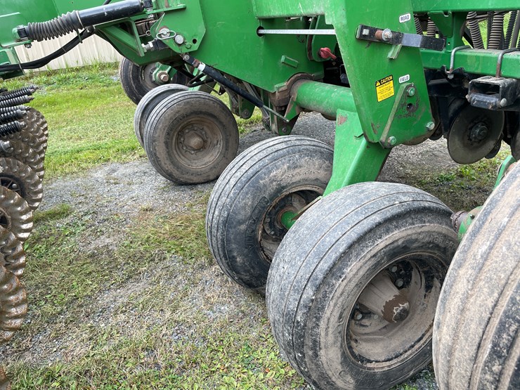 #7102-•-great-plains-grain-drill-no-till-drill-image-45
