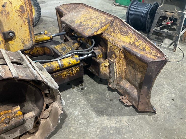 john-deere-420-image-6