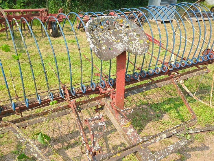 vintage-deering-10'-dump-rake-image-3