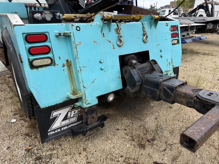2004-international-durastar-4400-image-24