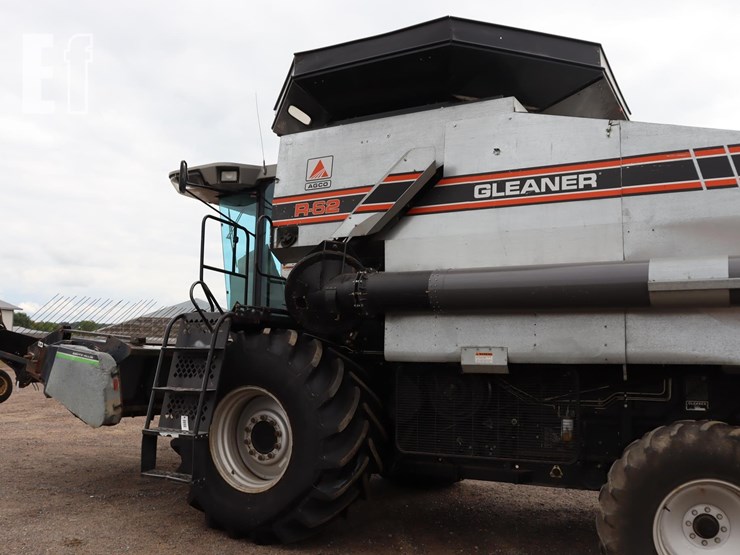 1995-gleaner-r62-image-8
