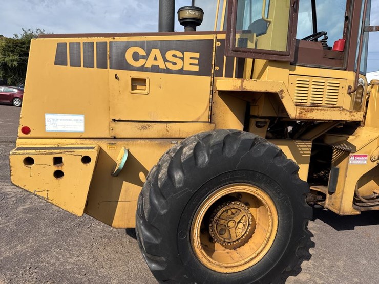 1990-case-621zf-image-28