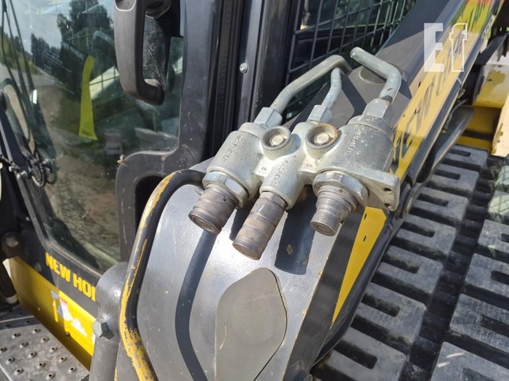 new-holland-c232-image-12