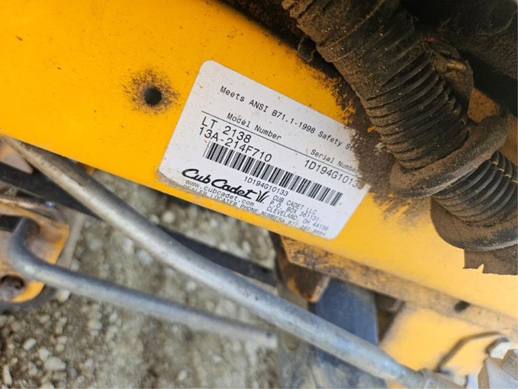cub-cadet-lt2138-image-24