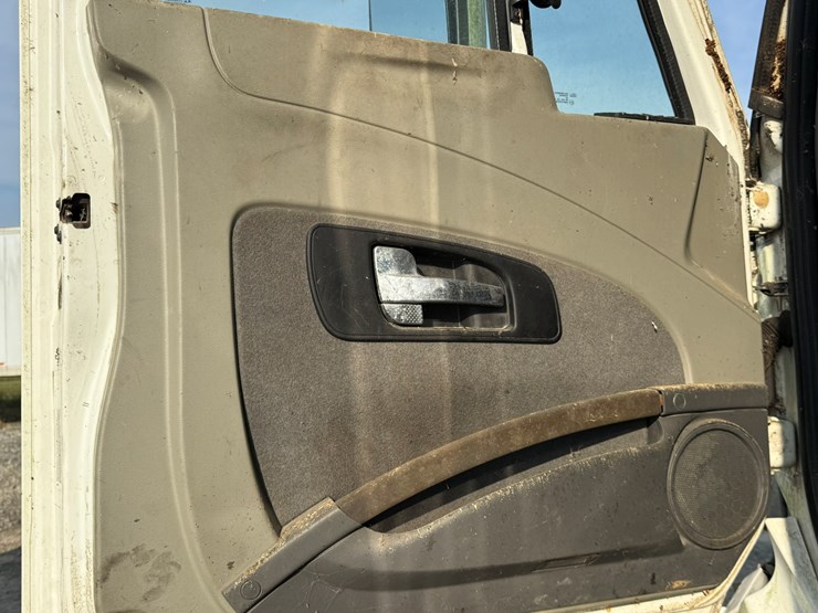 2012-international-prostar-image-31