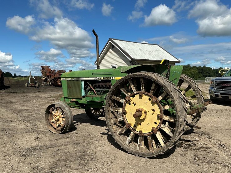 john-deere-2940-image-5