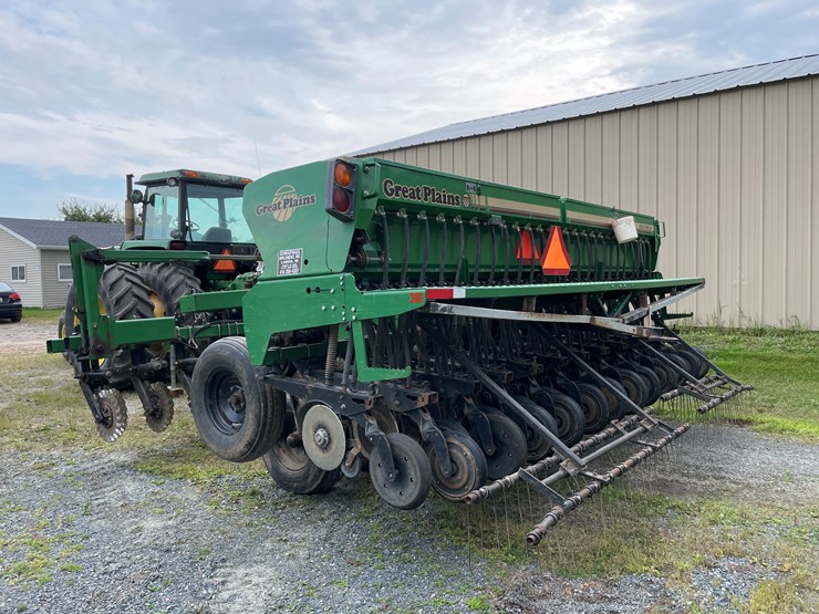 #7102-•-great-plains-grain-drill-no-till-drill-image-3