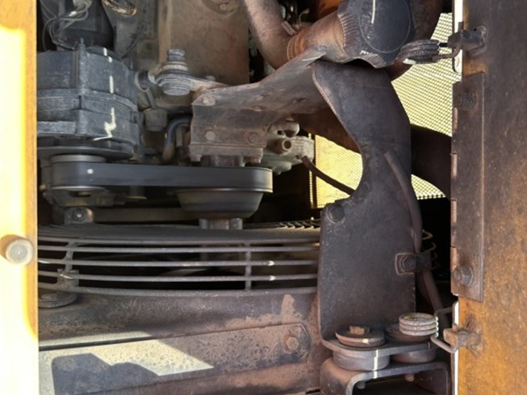 2002-deere-650g-image-27