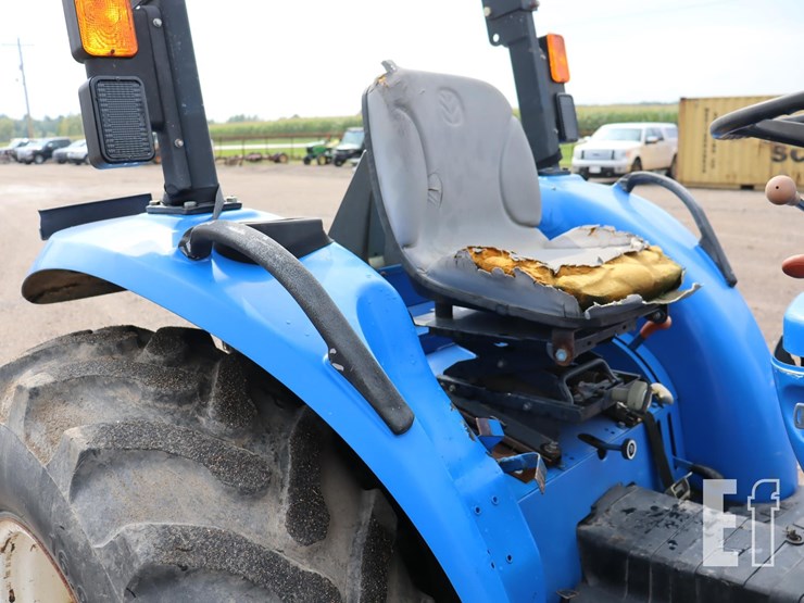 2008-new-holland-t2420-image-15