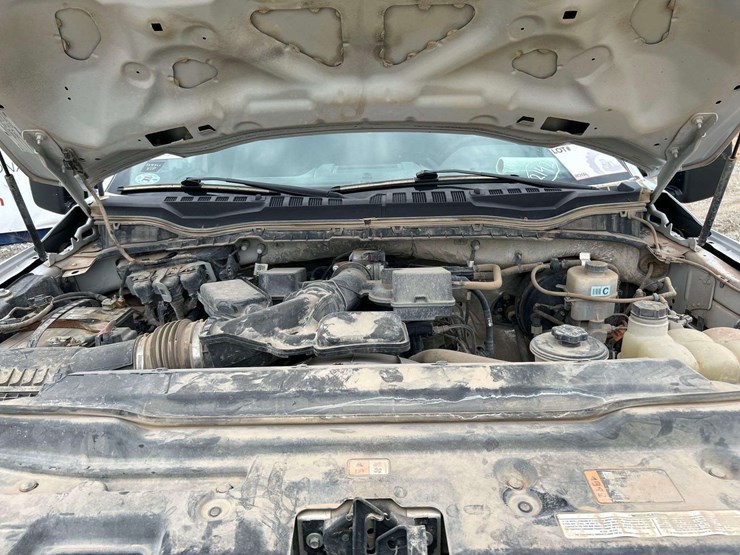 2021-ford-f250-image-8