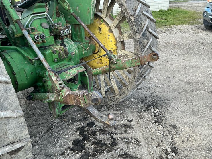 john-deere-2940-image-29