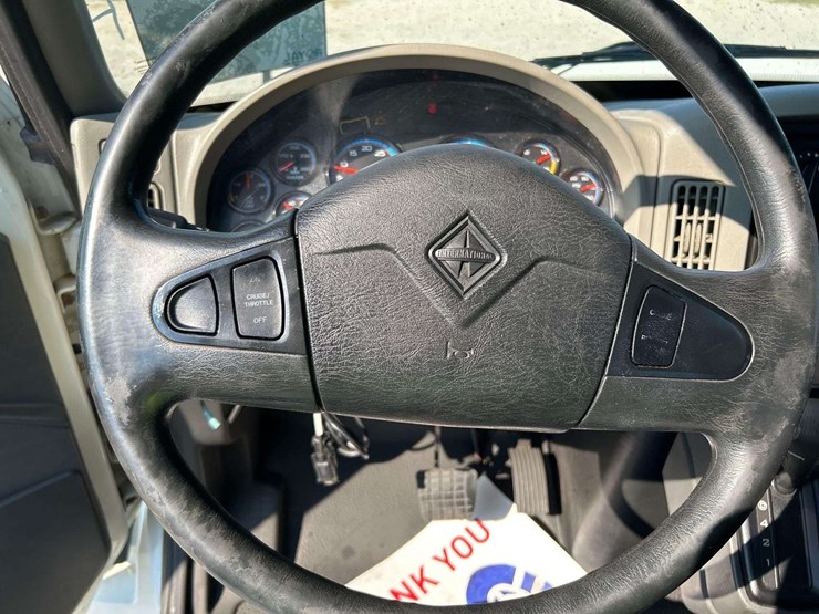 2018-international-durastar-4300-image-13