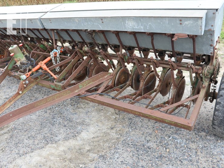 john-deere-b-image-7