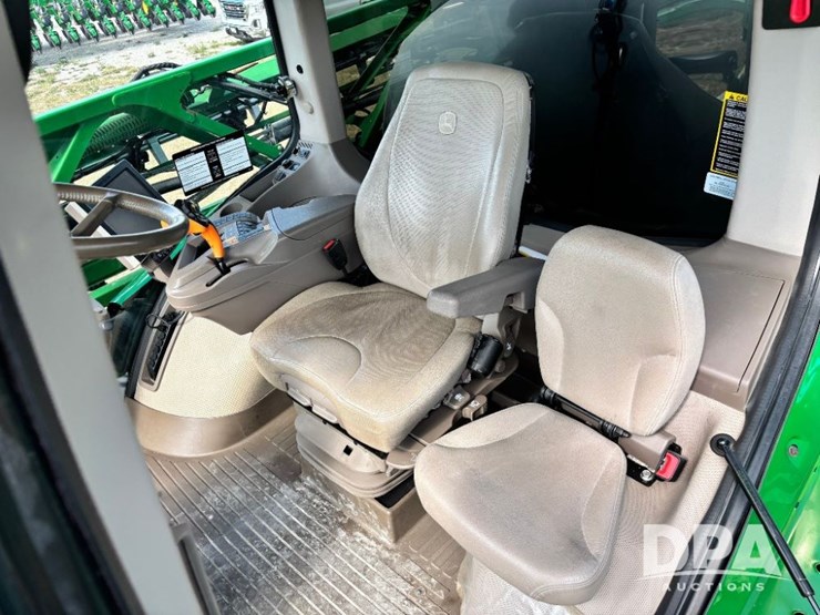 2019-john-deere-r4045-image-128