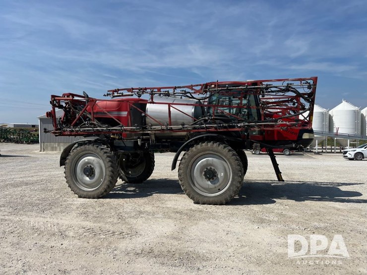 2016-case-ih-patriot-3340-image-3