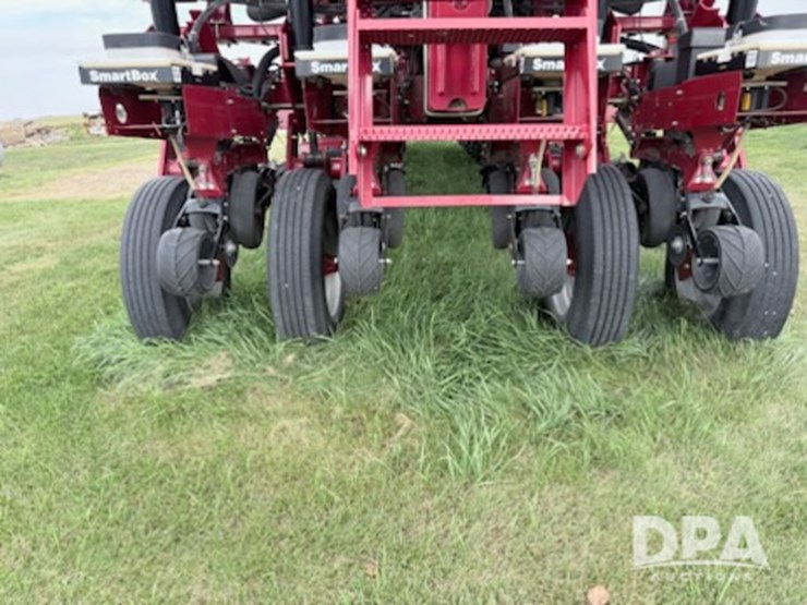 2010-case-ih-1250-image-4