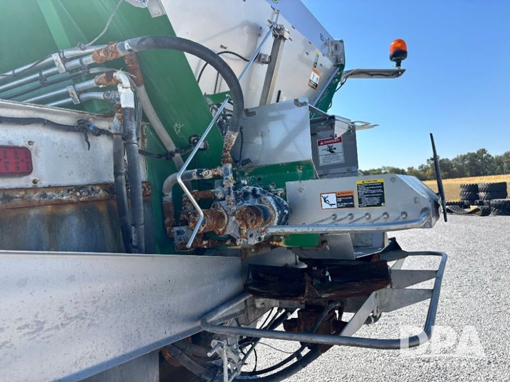 2019-john-deere-f4365-image-60