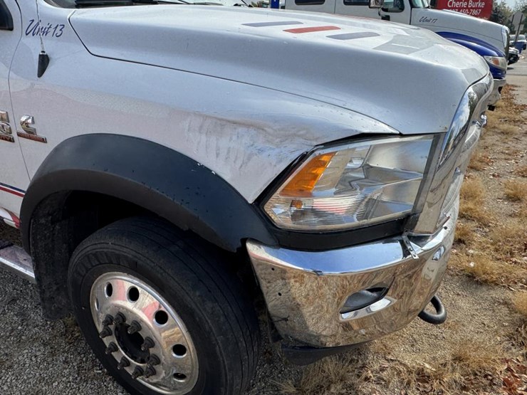 2017-ram-5500-slt-image-15