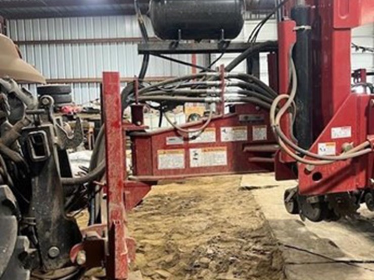 2010-case-ih-1250-image-15