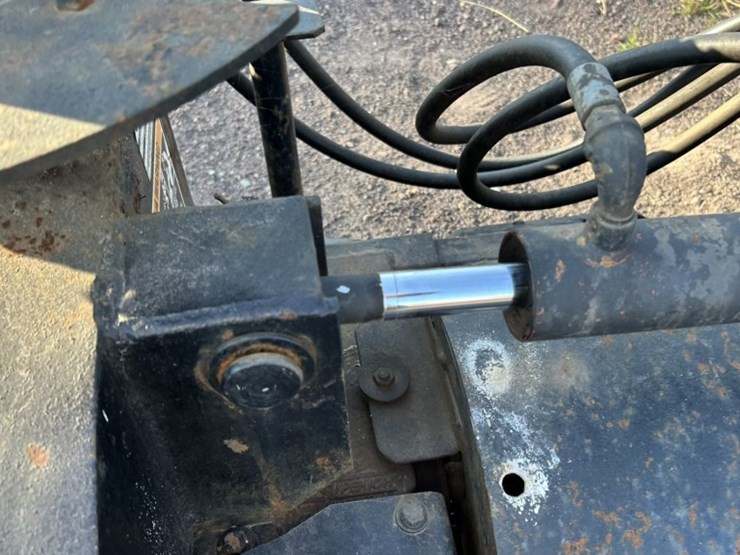 ford-1220-image-16